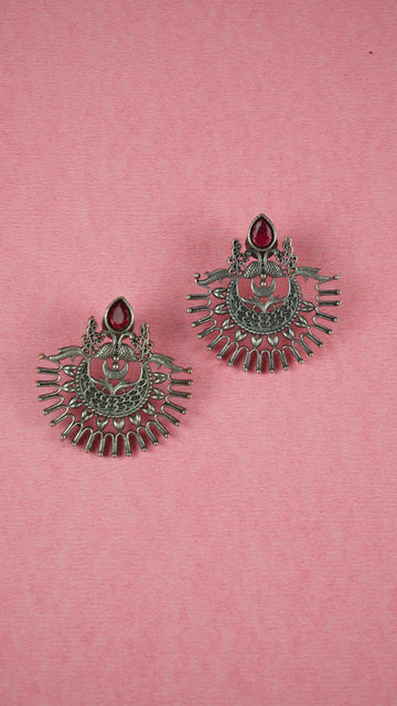 Oxidized Silver Fan-Shaped Earrings with Red Stone