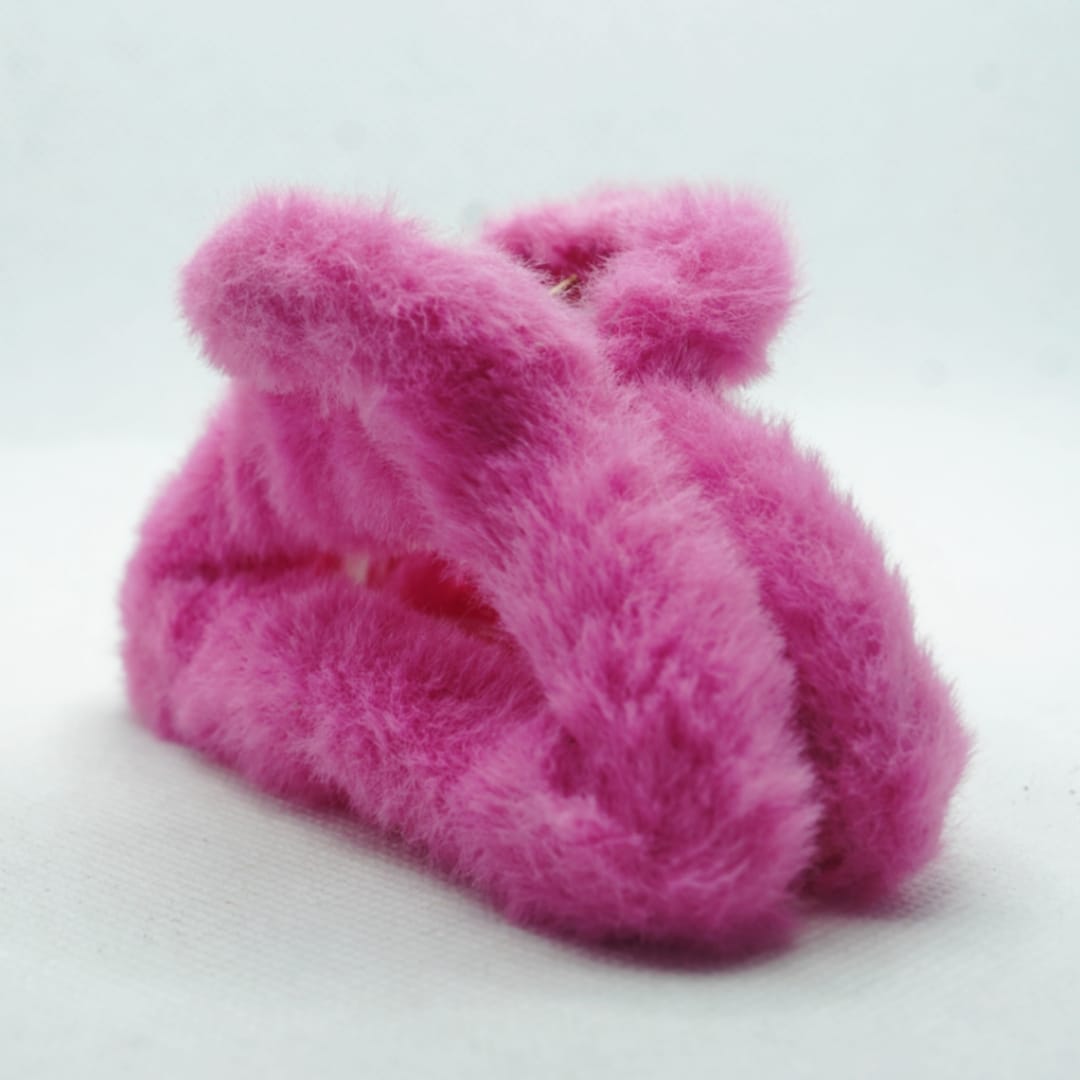 Solid Colour Faux Fur Medium Korean Hair Clip