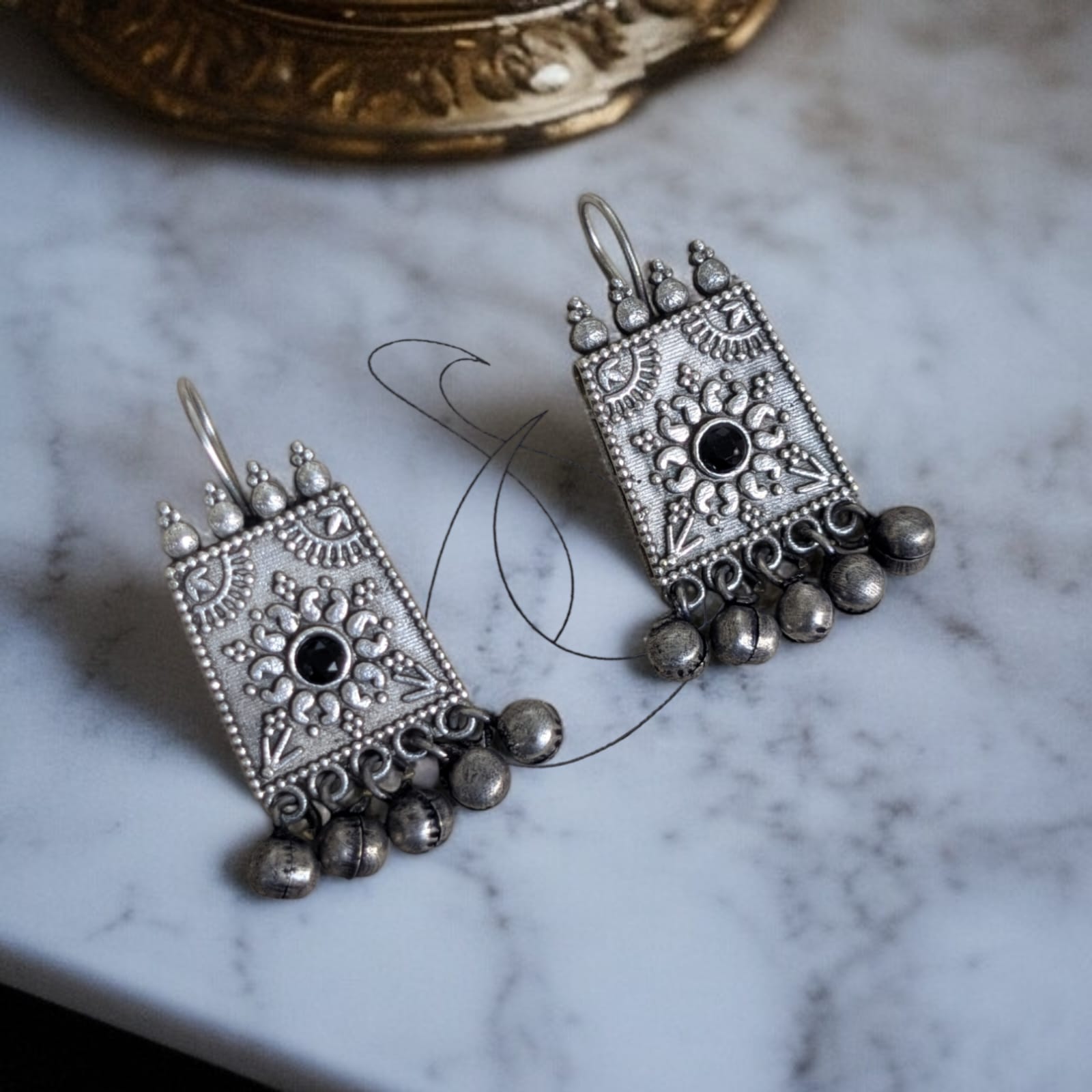 Ratnika  Hook Earrings