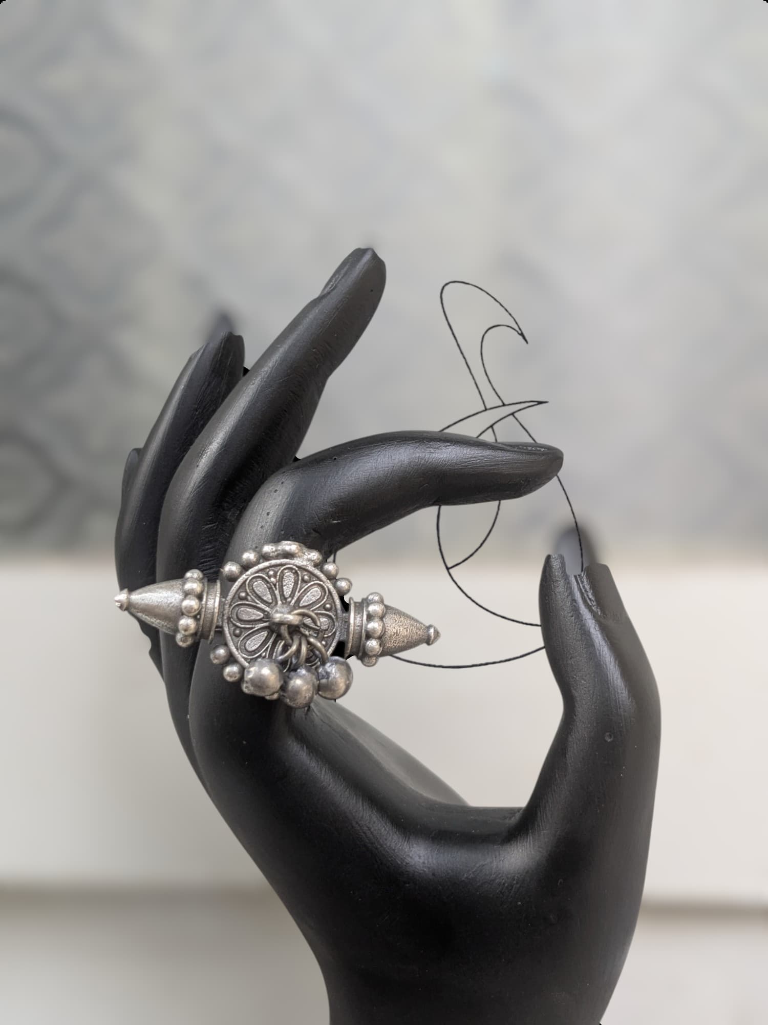 Nitya Finger Ring