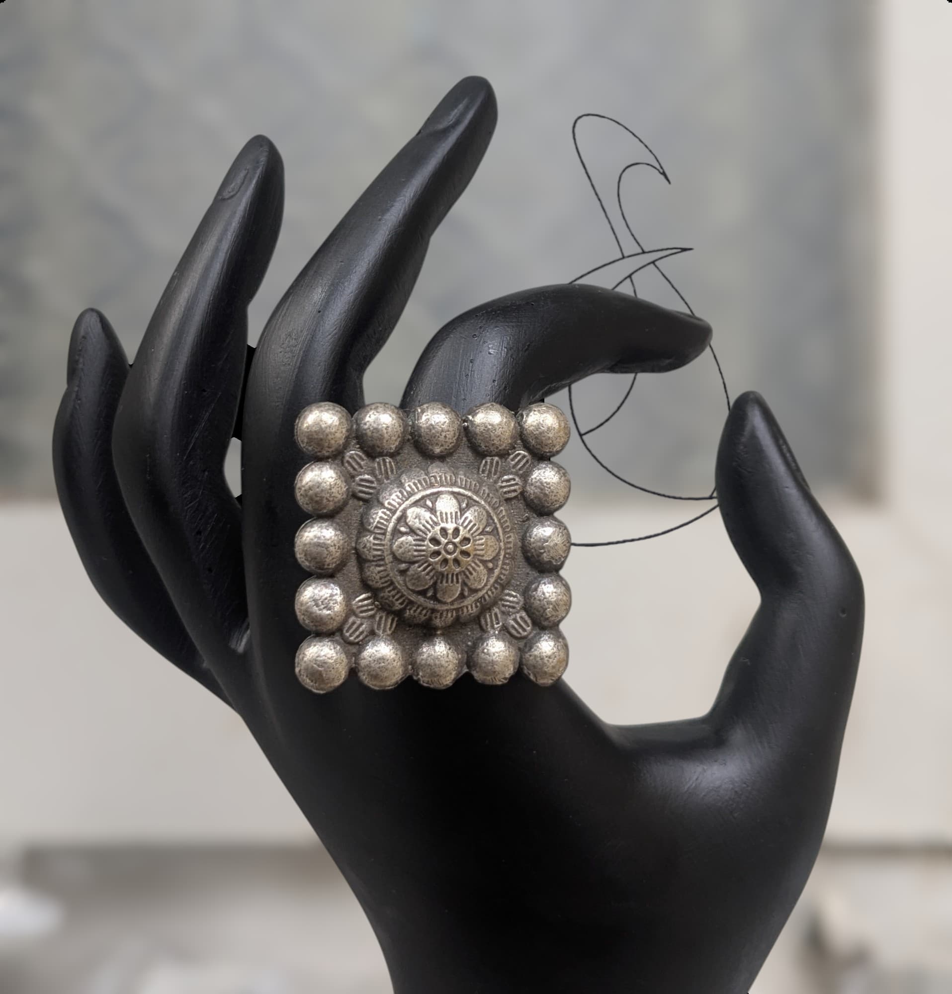 Lina Finger Ring