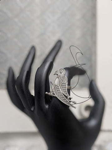 Laya Finger Ring