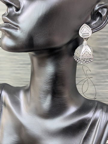 Charvi Stud Earrings
