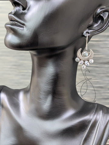 Arya Hook Earrings