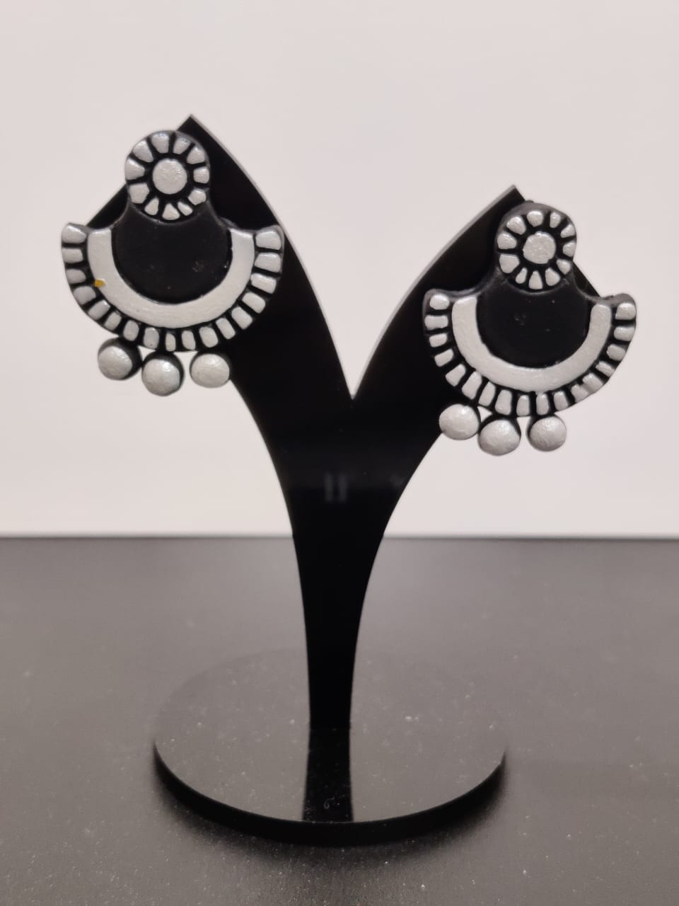 Terracotta Elegance: Monochrome Earrings
